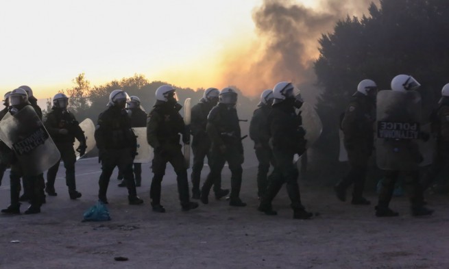 Народные волнения на островах Лебос и Хиос не утихают