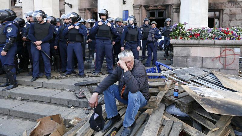 Сорок человек погибли после столкновений между прорусскими и проукраинцами в Одессе